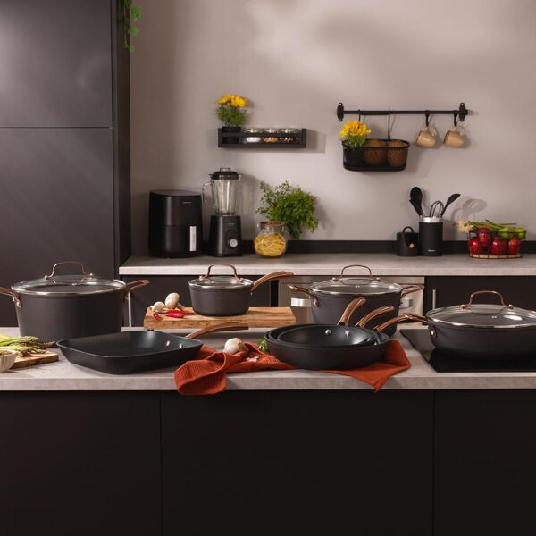 Imagen 2 Grill de 28 cm de aluminio forjado con antiadherente Teflon Platinum Plus. Apto para todas las cocinas, inducción y horno. Diseño Golden libre de PFOA.