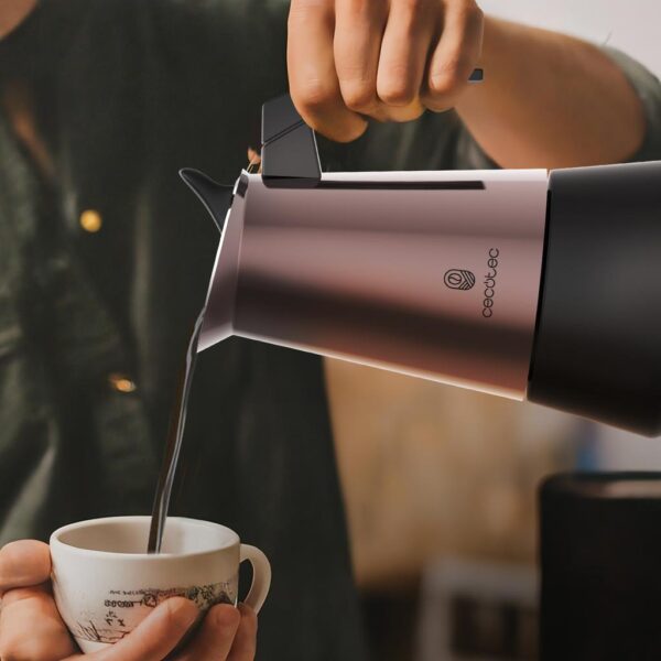 Imagen 8 Cafetera italiana Piccolina 900 Bronze de acero inoxidable para 10 tazas. Compatible con inducción, gas y vitrocerámica. Diseño elegante y duradero.