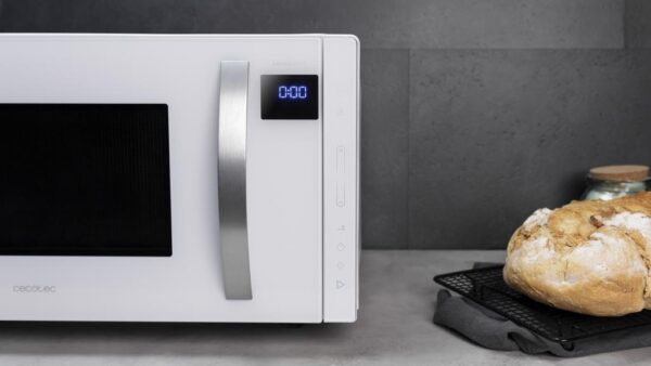 Imagen 3 Microondas Cecotec GrandHeat 2300 Flatbed Touch White de 23L y 800W. Tecnología sin plato, 8 funciones preconfiguradas y diseño elegante en color blanco.