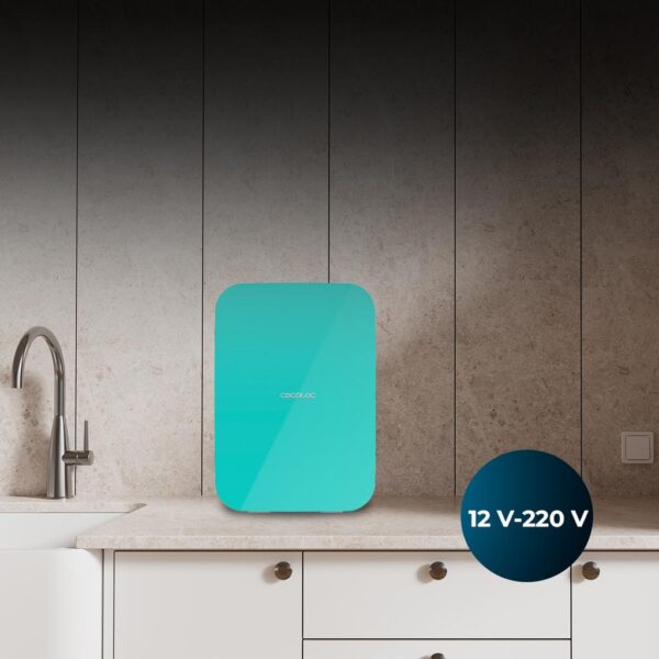 144-Imagen-6 Imagen 6 Mini nevera portátil Cecotec Bolero MiniCooling 25L Bahamas Mint. Función frío y calor (7-65 ºC), conexión 12V/220V para coche y hogar, y capacidad de 25 litros.