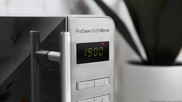 Imagen 8 Microondas Cecotec ProClean 5120 Inox de 20 L con 700 W y grill de 800 W. Incorpora revestimiento Ready2Clean, tecnología 3DWave y puerta de espejo.