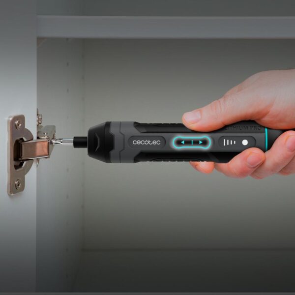 Imagen 3 Destornillador eléctrico EasyGyro 3000 Pocket de Cecotec con batería de 3.6 V, mango articulado y 22 accesorios para máxima precisión en bricolaje y hogar.