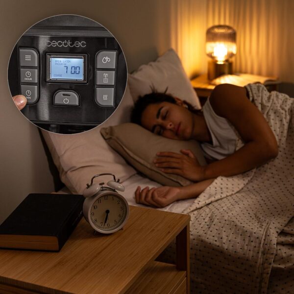 Imagen 8 Cafetera de goteo Coffee 66 Grind & Drop de Cecotec con molinillo integrado, 1000 W de potencia y capacidad para 12 tazas. Café recién molido con aroma intenso.