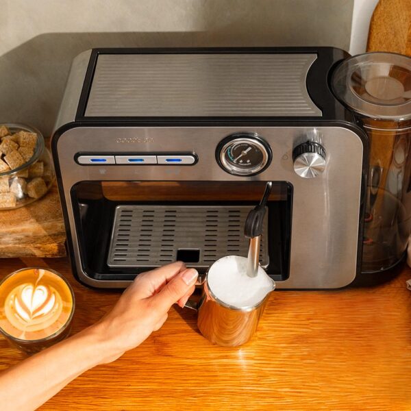 Imagen 6 Cafetera espresso Power Espresso 20 Square Pro con 20 bares de presión, sistema Thermoblock y vaporizador orientable para lograr la mejor crema y aroma intenso.