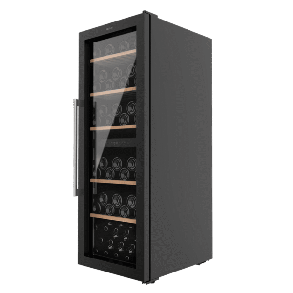 Vinoteca Bolero GrandSommelier 830 CoolCrystal de Cecotec con capacidad para 8 botellas y frontal de cristal negro.