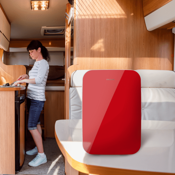 Imagen 7 Frigorífico mini retro Bolero MiniCooling 6L Bahamas Red. Dual 12V/220V para coche y hogar, con función frío y calor (5-65ºC). Diseño compacto y portátil.