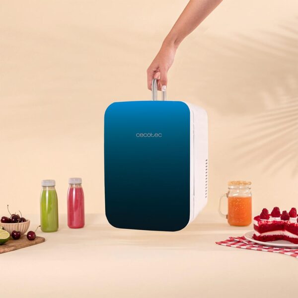 Imagen 8 Mini frigorífico retro Cecotec Bolero MiniCooling 10L Bahamas Pat 1 con función frío/calor (7-65ºC), ideal para coches y caravanas. Diseño vintage y portátil.