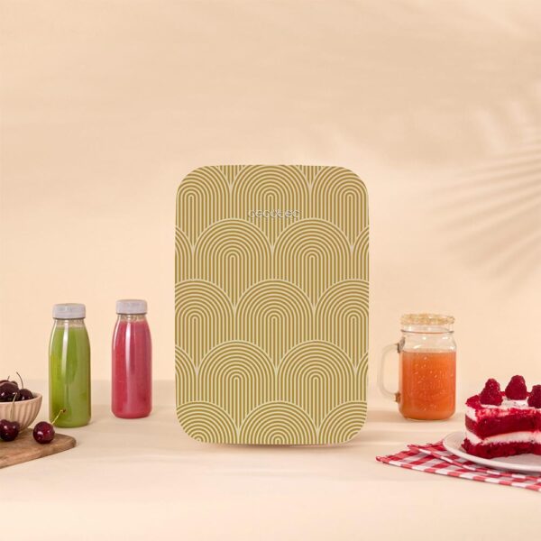 2699-Imagen-4 Imagen 4 Frigorífico mini retro de 10L con función frío y calor (7-65ºC). Versátil, compacto y compatible con 12V/220V, ideal para viajes en coche o caravana.