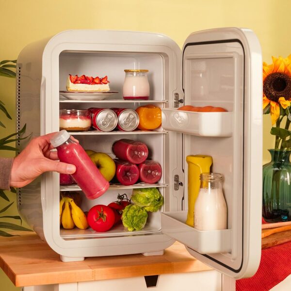 Imagen 4 Frigorífico mini de 25L con diseño retro. Doble función frío y calor (7ºC-65ºC) y conexión 12V/220V para coche y hogar. Compacto, versátil y fácil de transportar.