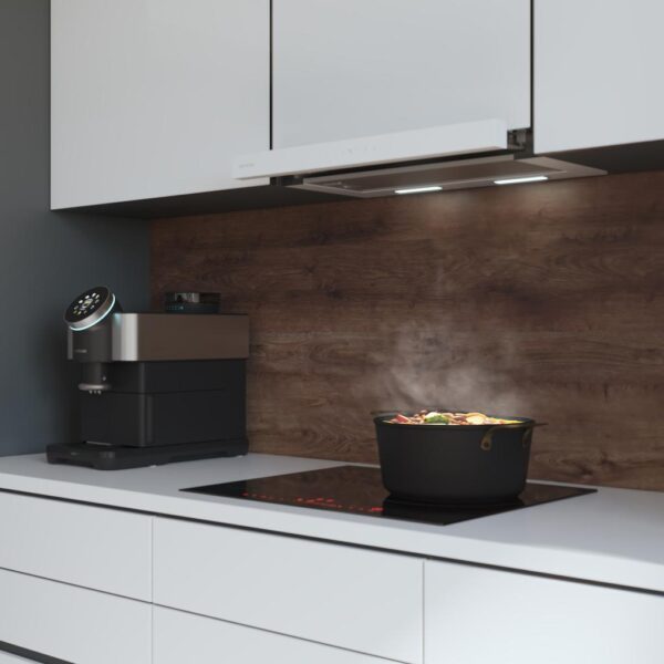 Imagen 8 Campana extractora telescópica Bolero Flux TLT 605500 Glass White A++. 550 m³/h de succión, motor 75W, control gestual y acabado en vidrio blanco elegante.