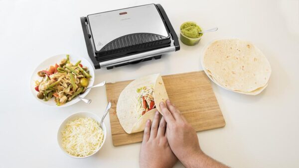 Imagen 5 Parrilla eléctrica Rock'nGrill 1000 W con revestimiento RockStone antiadherente. Placa flotante y cajetín recogegrasas para una limpieza fácil y cocina sana.