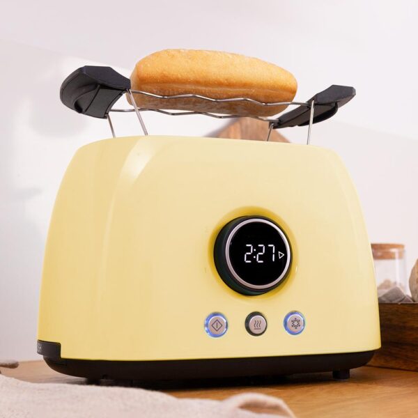 Imagen 8 Tostadora digital retro amarilla de 800 W con 2 ranuras extraanchas. Cuenta con pantalla LCD, cuenta atrás, 3 funciones y soporte superior para panecillos.