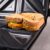 Imagen 4 Sandwichera Rock'nToast Family de 1500 W con capacidad para 4 sándwiches. Acabados en acero inoxidable y revestimiento antiadherente para un tostado perfecto.