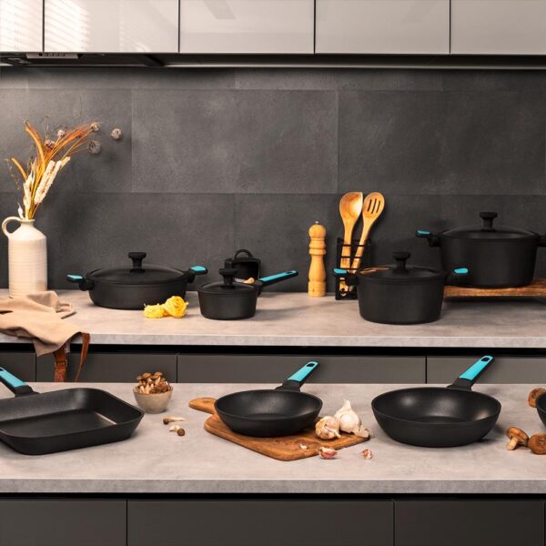 Imagen 3 Grill de 28 cm en aluminio forjado con antiadherente Teflon Platinum Plus. Fondo Full Induction apto para todo tipo de cocinas, lavavajillas y libre de PFOA.