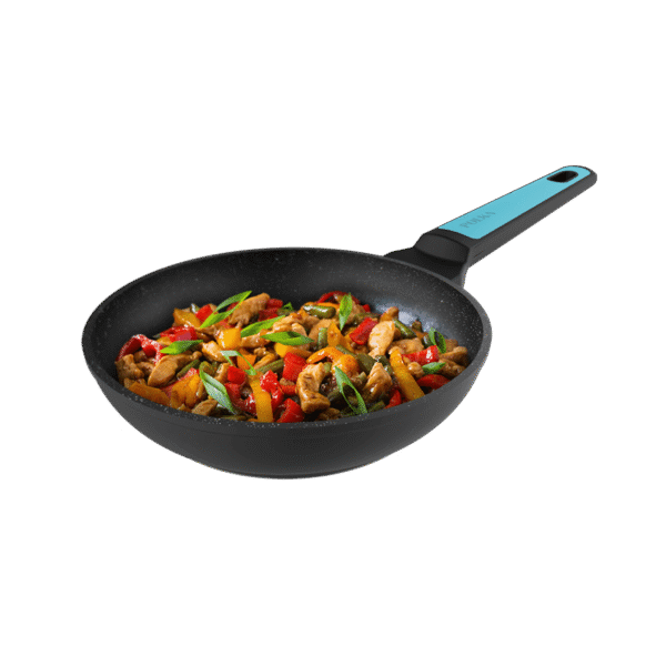 Imagen 2 Sartén Polka Platinum de 22 cm fabricada en aluminio forjado. Revestimiento Teflon Platinum Plus antiadherente de alta calidad. Apta para todas las cocinas.