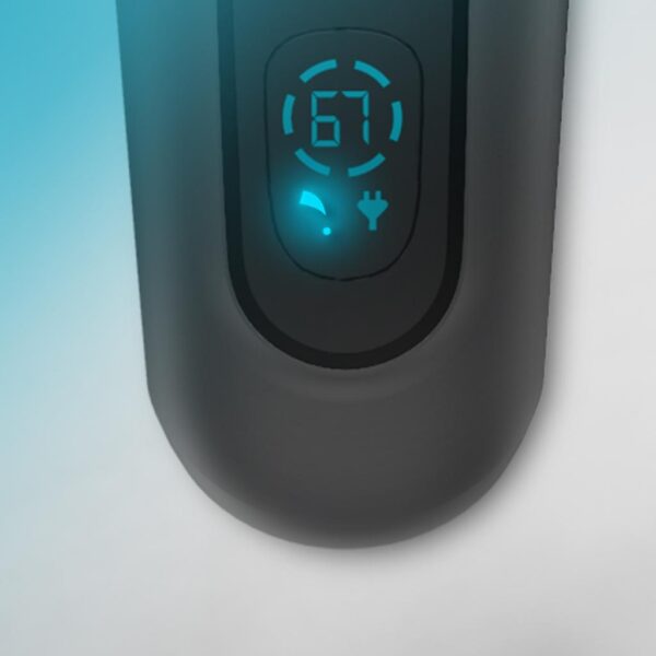 3374-Imagen-8 Imagen 8 Cortapelos Cecotec Bamba PrecisionCare Titanium con cuchillas de acero inoxidable recubiertas de titanio, autonomía de 120 minutos y funcionamiento con o sin cable.