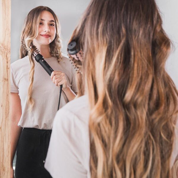 Imagen 5 Rizos perfectos con Bamba InstantCare Curly AirFlow. Cepillo de aire con rotación bidireccional, cilindro cerámico de 30 mm y temperatura ajustable para tu cabello.