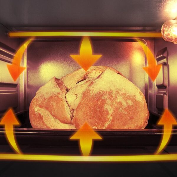 Imagen 4 Horno de sobremesa Bake&Toast 2300 White de Cecotec con 23 litros de capacidad, 1500 W, puerta de doble cristal y temperatura regulable hasta los 230 ºC.