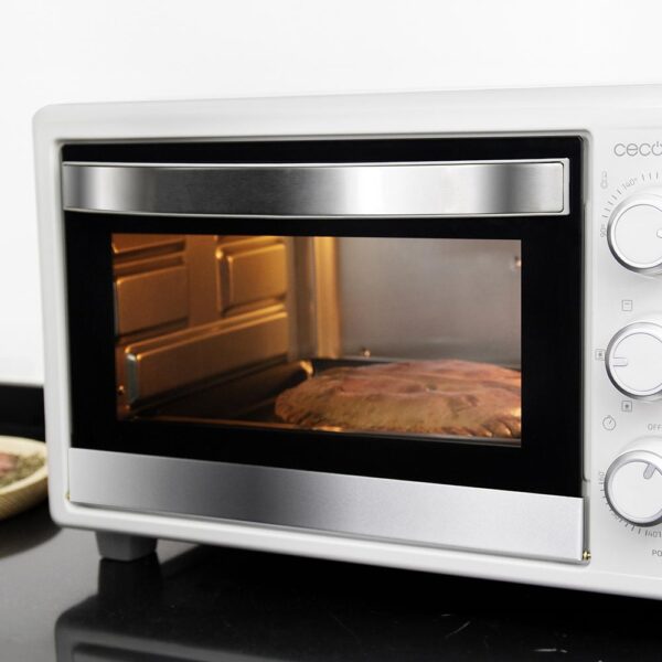 Imagen 7 Horno de sobremesa Cecotec Bake&Toast 2600 White 4Pizza de 26 litros. Incluye piedra para pizzas, convección y 6 funciones para resultados profesionales en casa.