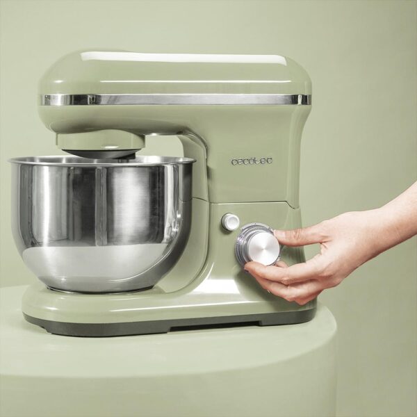 Imagen 5 Batidora amasadora Cecotec de 1200 W con 5 funciones, bol de 5 litros y función heladera. Repostería profesional con diseño vintage y movimiento planetario.