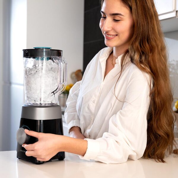 Imagen 7 Batidora de vaso Power Black Titanium 1300MAX B de 1300 W. Incluye cuchillas de titanio negro, jarra de 1,5 L, 2 velocidades y función Pulse para picar hielo.