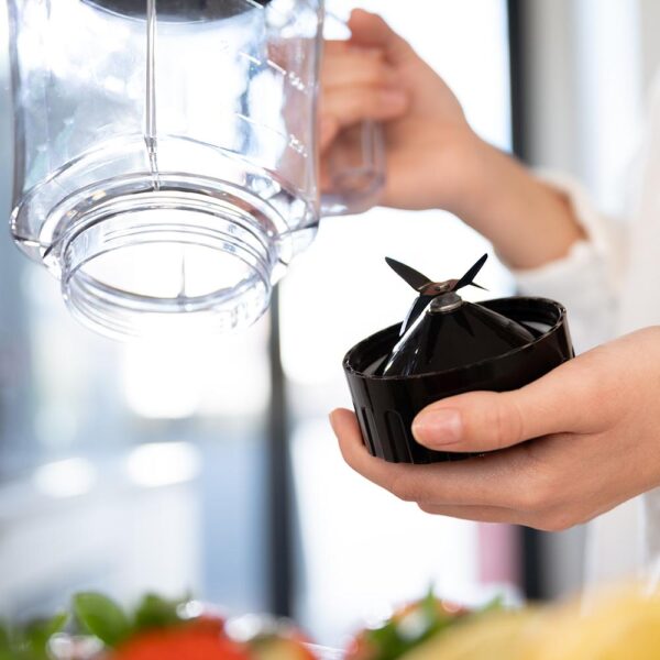 Imagen 8 Batidora de vaso Power Black Titanium 1300MAX B de 1300 W. Incluye cuchillas de titanio negro, jarra de 1,5 L, 2 velocidades y función Pulse para picar hielo.