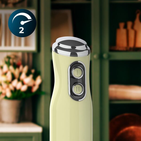 Imagen 5 Batidora de mano Power RetroGreen 1200MAX de Cecotec. 1200 W de potencia, cuchillas de titanio negro y diseño retro para batidos y mezclas perfectas en segundos.