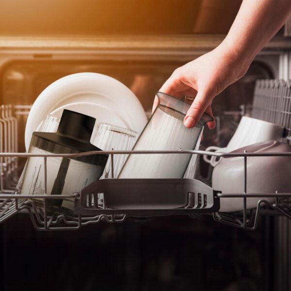 Imagen 6 Batidora de mano Power RetroGreen 1200MAX Cream&Crush con 1200 W, cuchillas de titanio negro y diseño retro. Potencia y estilo para resultados perfectos.