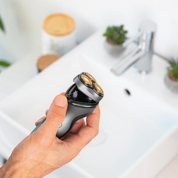 Imagen 5 Afeitadora rotativa Bamba PrecisionCare Titanium PerfectCut con cuchillas de acero inoxidable y titanio, cabezal 3D y 40 minutos de autonomía.