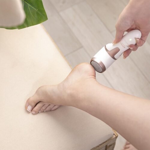 Imagen 2 Lima eléctrica para pies Bamba SkinCare de Cecotec con función de aspiración, batería de litio de 100 min, 2 velocidades y 3 discos para eliminar durezas.