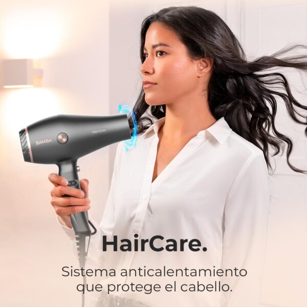 Imagen 5 Secador Cecotec Bamba IoniCare Harmony de 2600 W con motor AC, tecnología de iones reales y difusor. Logra un cabello brillante, sin encrespamiento y profesional.
