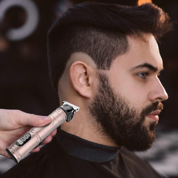 Imagen 7 Cecotec PrecisionCare Warrior: perfiladora de pelo profesional con motor silencioso, cuchillas de alta precisión y pantalla LCD para un control total del corte.