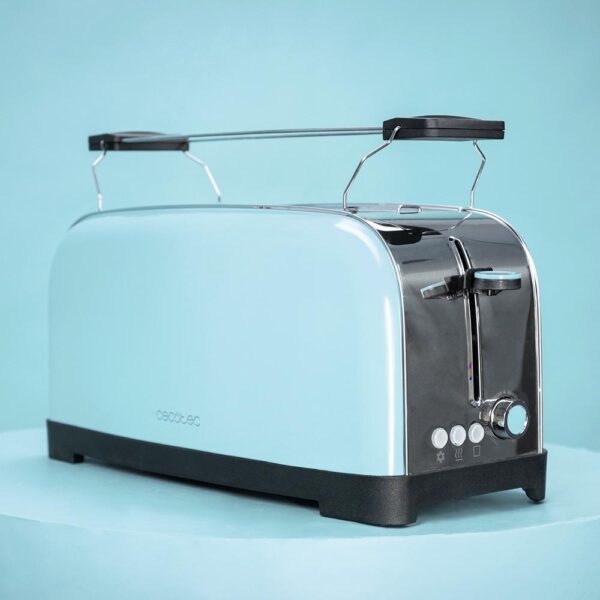 Imagen 7 Tostador vertical azul de ranura larga y 850 W. Incluye soporte para panecillos, bandeja recogemigas y 3 funciones preconfiguradas para un tostado uniforme.