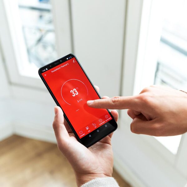 Imagen 8 Emisor térmico de 10 elementos y 1500 W con WiFi. Radiador eléctrico de bajo consumo con pantalla LCD, mando a distancia y temporizador programable 24/7.