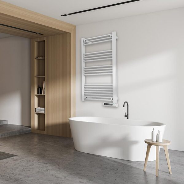 Imagen 5 Radiador toallero eléctrico Cecotec ReadyWarm 9200 Smart Towel White de 750 W. Diseño elegante con pantalla LED, control táctil, temporizador y 3 modos.