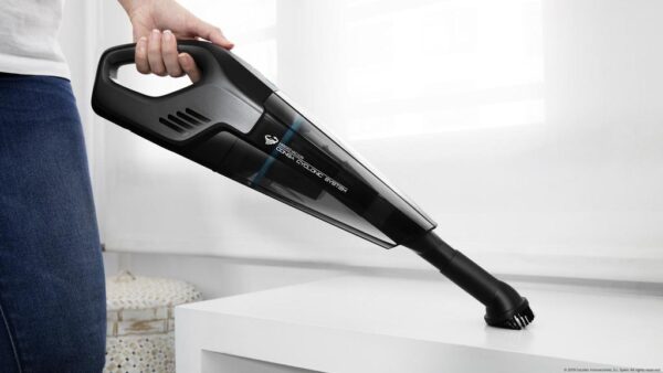 Imagen 6 Aspirador de mano Conga Immortal ExtremeSuction 22,2 V Animal Hand. Potencia para sólidos y líquidos, tecnología ciclónica y 25 min de autonomía para el hogar.