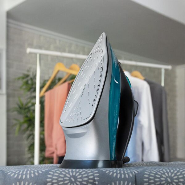 Imagen 7 Plancha de vapor Cecotec Fast&Furious 5040 Absolute de 3000 W con golpe de vapor de 230 g/min, suela Turbo Slide y sistema de seguridad con autoapagado.
