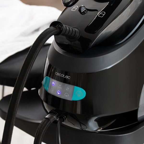 Imagen 4 Centro de planchado Cecotec Fast&Furious 8060 Ultra de 3000 W, 15 bares de presión y golpe de vapor de 750 g/min. Resultados profesionales con suela Turbo Slide Pro.