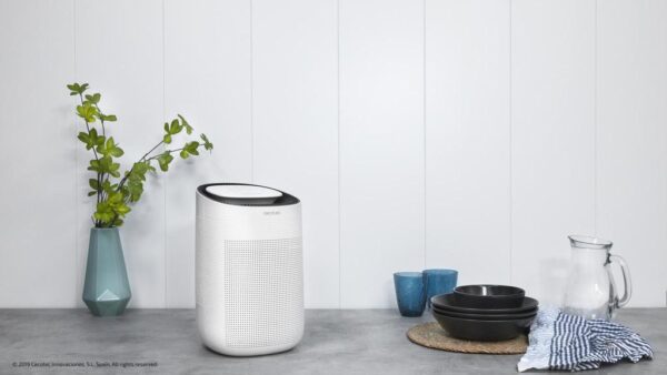 Imagen 3 Deshumidificador BigDry 2500 Pure Light de Cecotec con capacidad de 750 ml/día y depósito de 1 L. Ideal para estancias de 25 m² con funcionamiento silencioso.