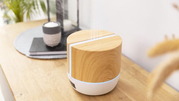 Imagen 6 Difusor de aromas PureAroma 550 Connected White Woody con 500 ml, altavoz Bluetooth, control por App y pantalla LED. Humidificador ultrasónico para 30 m².