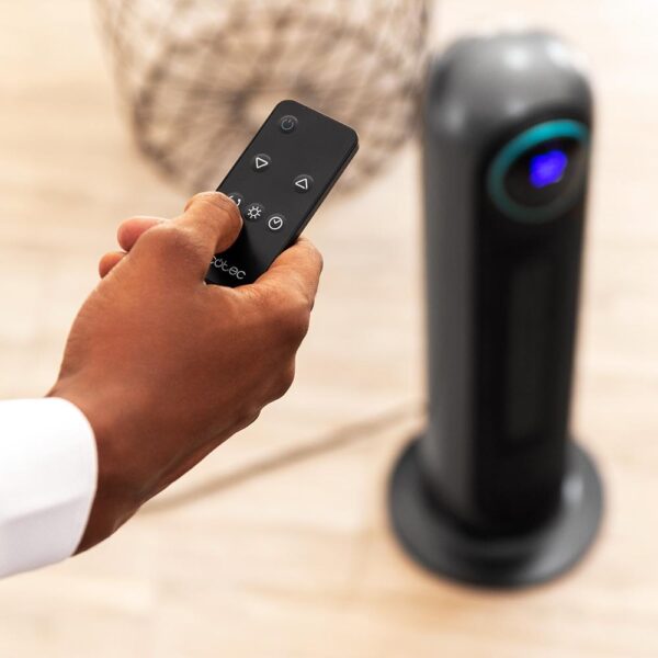 5826-Imagen-5 Imagen 5 Calefactor cerámico vertical de 2200 W con oscilación, pantalla LED y mando a distancia. Termostato regulable y temporizador para estancias de hasta 22 m².