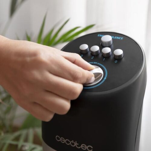 5969-Imagen-2 Imagen 2 Ventilador de torre Cecotec EnergySilence 850 SkyLine de 45 W y 84 cm de alto. Dispone de motor de cobre, 3 velocidades, oscilación de 70º y temporizador.