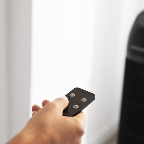 5971-Imagen-2 Imagen 2 Ventilador de torre EnergySilence 8050 SkyLine Smart de 45 W con mando a distancia, 3 velocidades, oscilación automática, pantalla LED y temporizador de 12h.