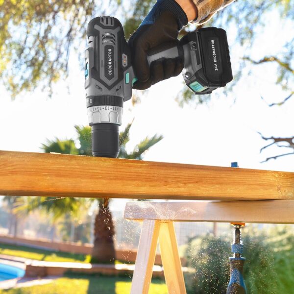 Imagen 5 Taladro percutor CecoRaptor 24V con batería de 2000 mAh, 15500 rpm y 22.500 bpm. Herramienta versátil para perforar, atornillar y percutir con máxima precisión.