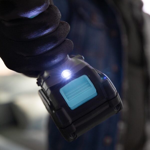 Imagen 7 Taladro percutor CecoRaptor 24V con batería de 2000 mAh, 15500 rpm y 22.500 bpm. Herramienta versátil para perforar, atornillar y percutir con máxima precisión.