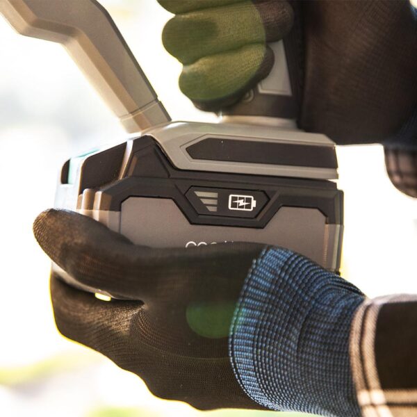 Imagen 8 Sierra de sable inalámbrica CecoRaptor Perfect Quick&Cut 2020 Advance. Batería 20V, 3000 spm y capacidad de corte de 100 mm en madera para proyectos exigentes.