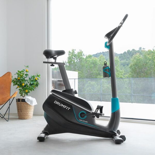 Imagen 5 Bicicleta estática DrumFit Cycle 9000 Talos Pro con resistencia magnética motorizada, pulsómetro, sillín regulable y soporte. Ideal para entrenar en casa.