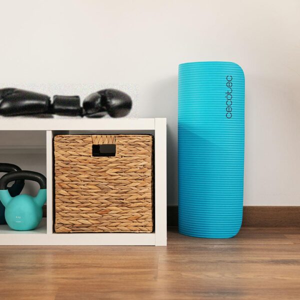 Imagen 4 Esterilla de fitness DrumFit Mat de Cecotec. Superficie antideslizante, cómoda y resistente, ideal para yoga, pilates y entrenamientos en casa.