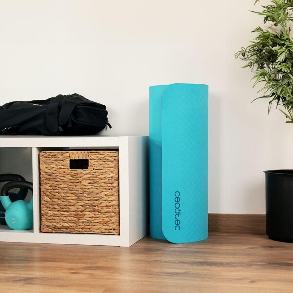 Imagen 3 Esterilla de yoga DrumFit Yoga Mat de Cecotec. Superficie antideslizante, material ecológico y grosor ideal para el máximo confort en cada postura.