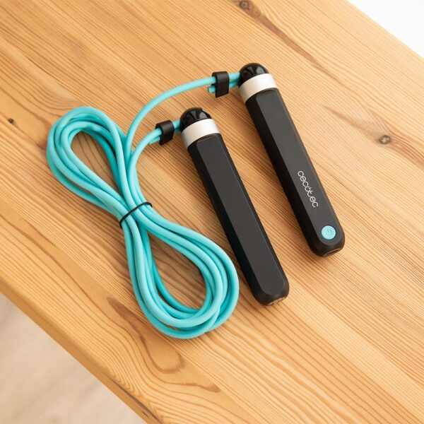 7196-Imagen-6 Imagen 6 Cuerda de saltar inteligente DrumFit SmartComba 3000 Connected de Cecotec. Diseño compacto, cuerda intercambiable, contador preciso y conectividad con App.